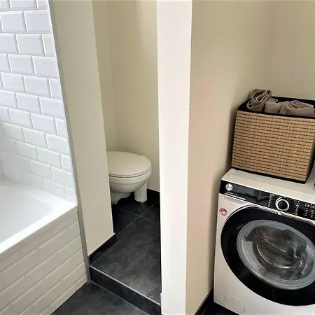 The Oasis Apartment, 2 Bedrooms South * Antwerp